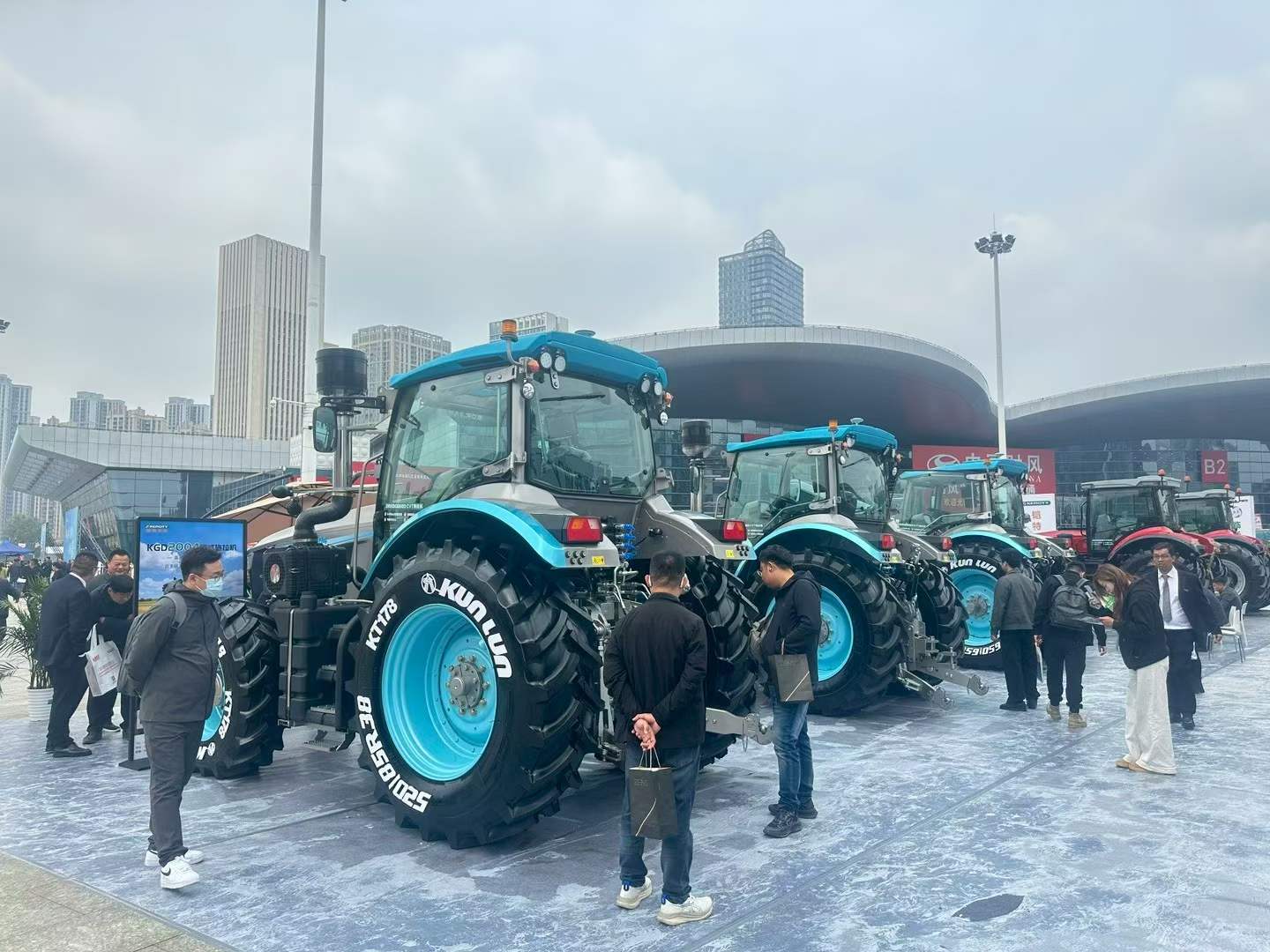 Agricultural machinery shown with KUNLUN tires